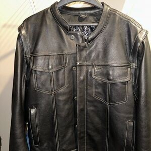 Men's Classic Black Leather Bomber Jacket